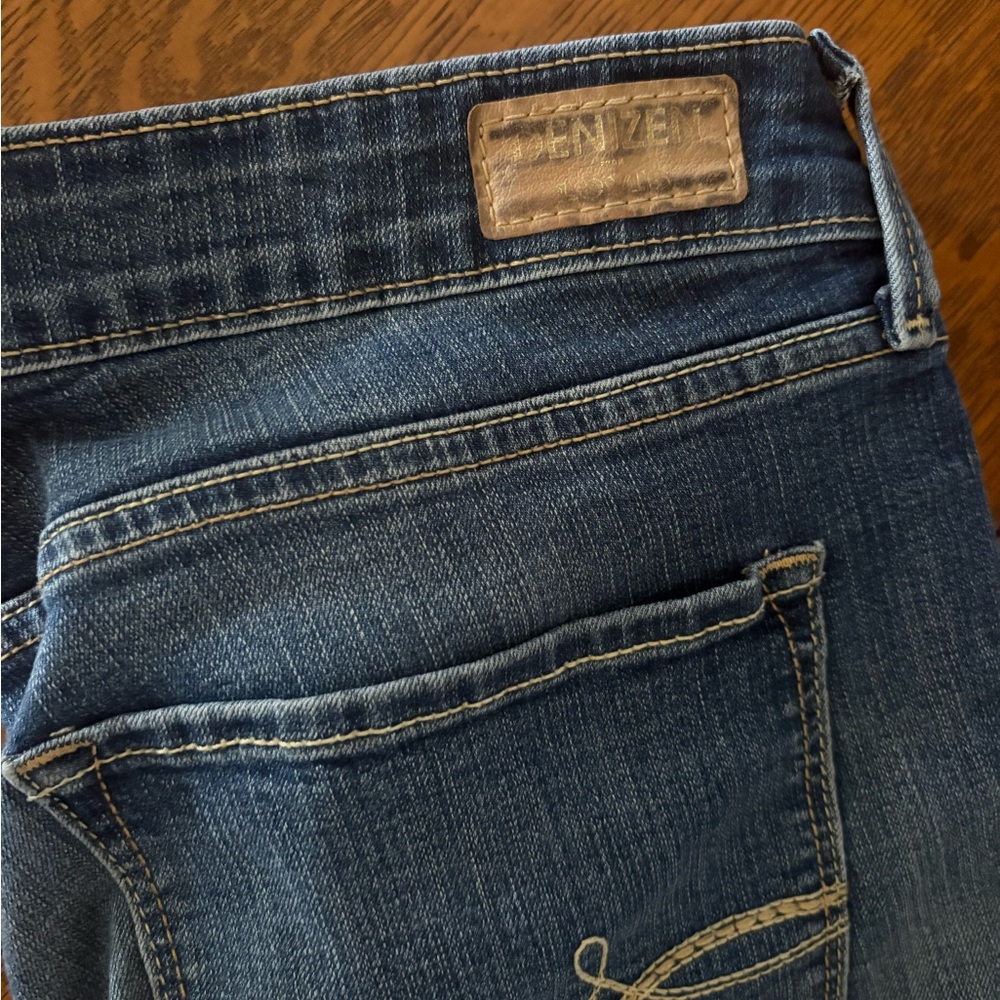 Denizen Levi’s women’s skinny cropped boyfriend jeans women’s sz 9/29. - Picture 4 of 4